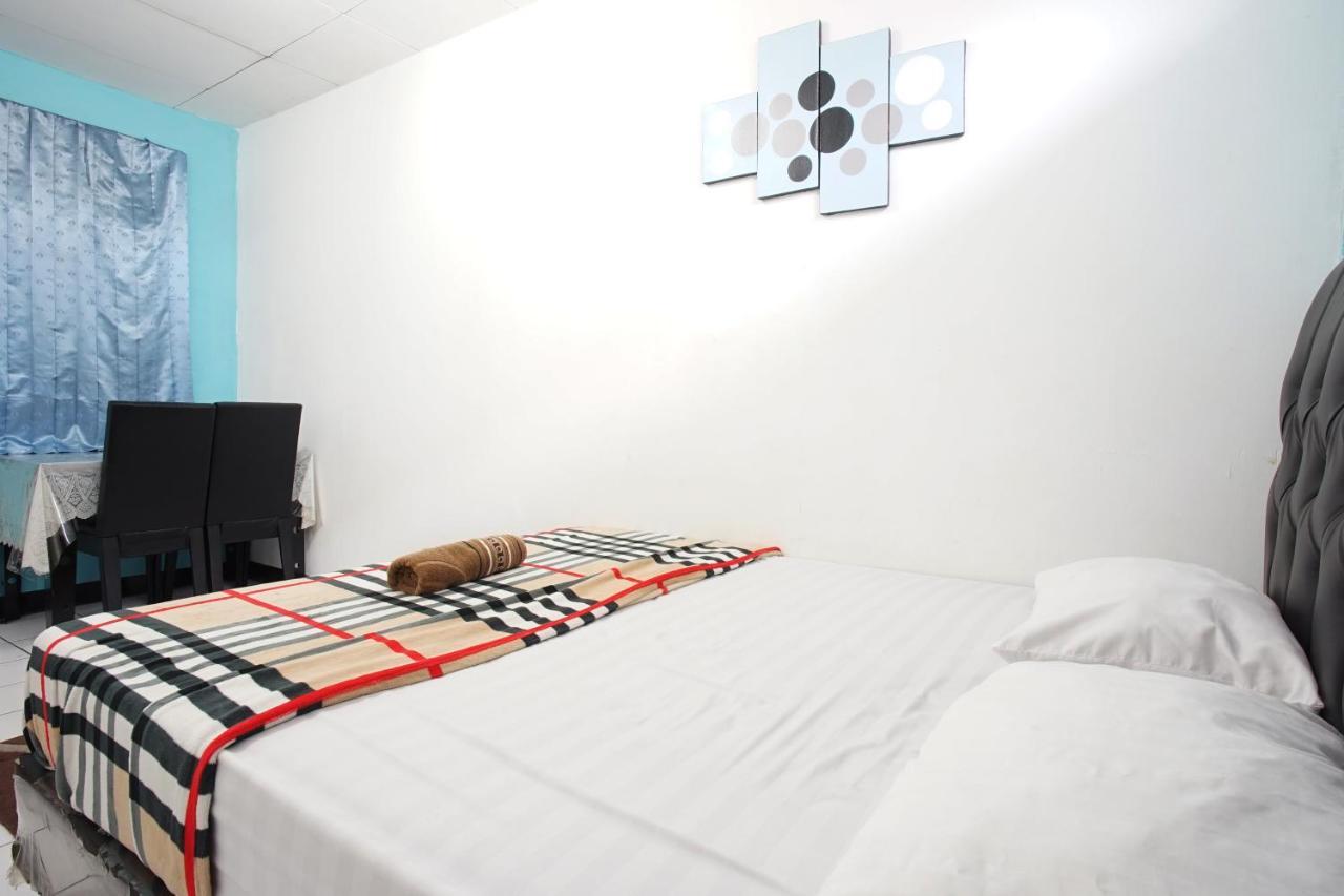 Zenrra Backpacker Hostel บันดุง ภายนอก รูปภาพ